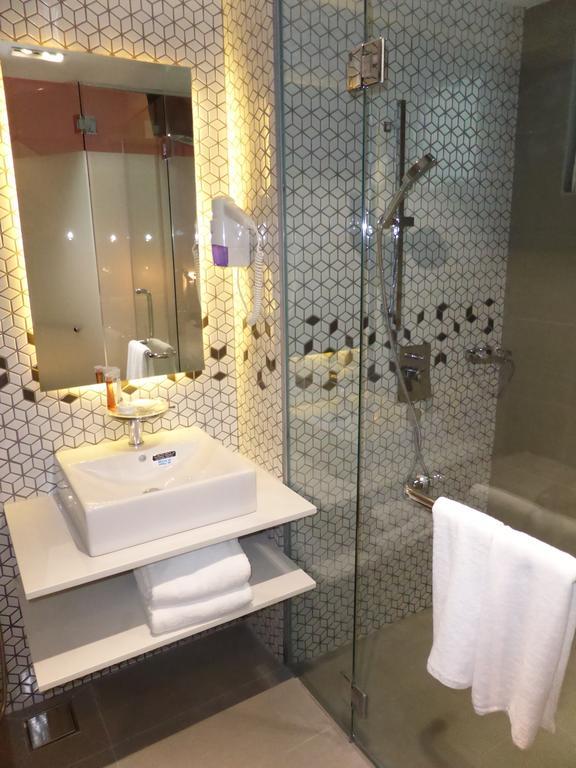 Melange Boutique Hotel Bukit Bintang Куала-Лумпур Экстерьер фото