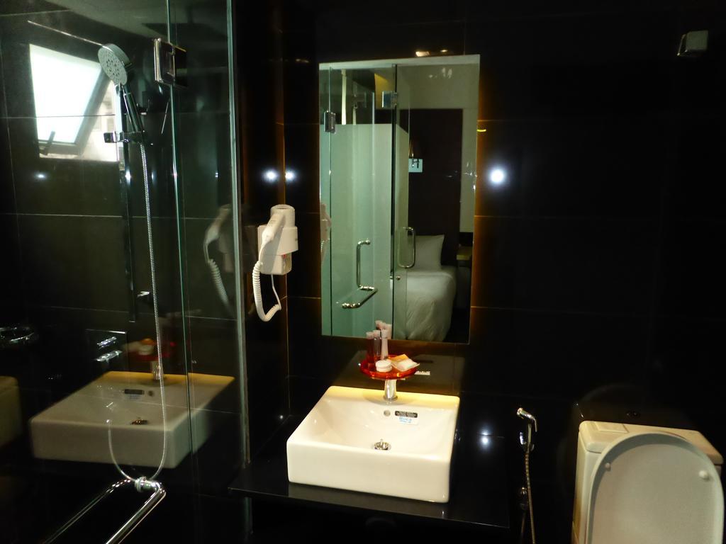 Melange Boutique Hotel Bukit Bintang Куала-Лумпур Экстерьер фото