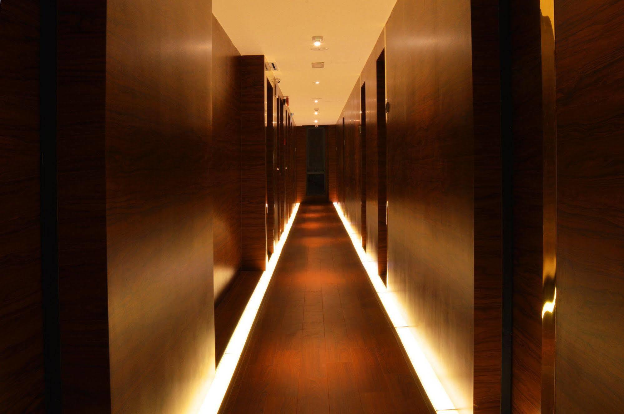 Melange Boutique Hotel Bukit Bintang Куала-Лумпур Экстерьер фото